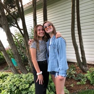 Meet your Posher, Olivia